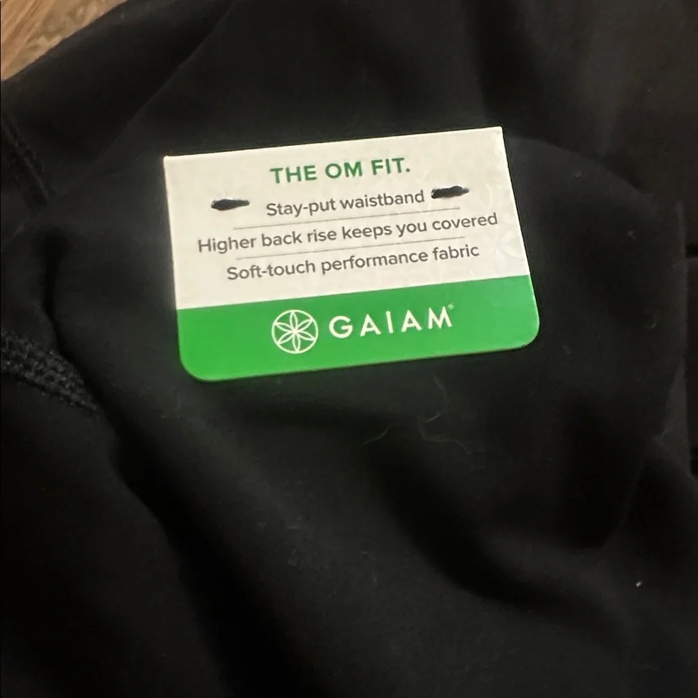 GAIAM OM Hi Rise pocket capri leggings size XL - Picture 4 of 6